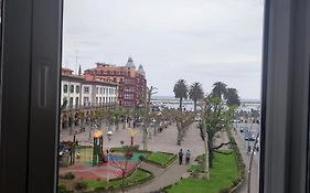 Precioso Piso Con Garaje En El Centro De Castro Urdiales